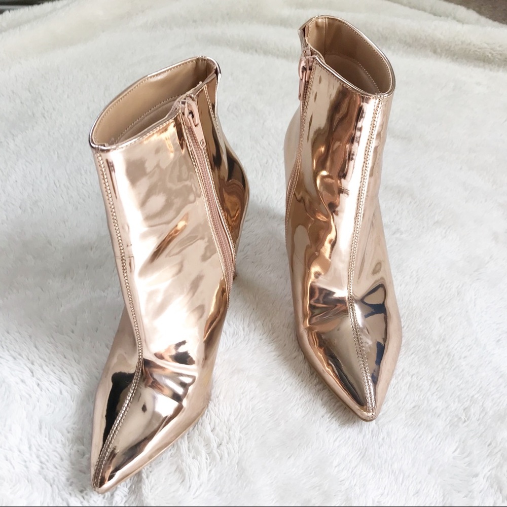 🌹Express Rose Gold Booties